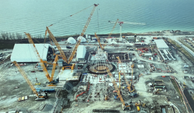 The Basemat foundation is lowered into the reactor shaft at the Darlington New Nuclear Project site.